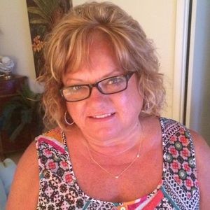 Meet your Posher, Deborah